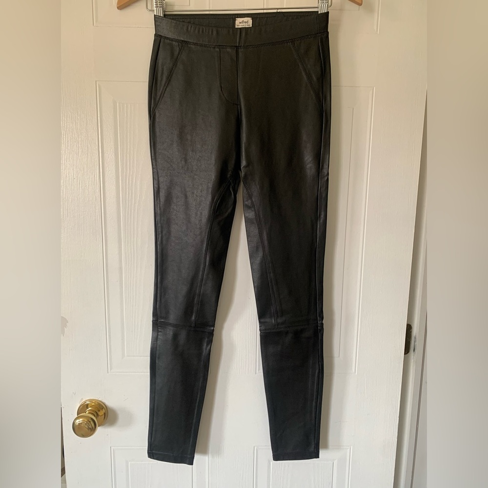 WILFRED Aritzia Faux Leather Leggings XS